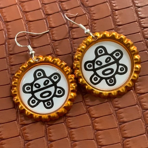 Charity item: Puerto Rico Taino Sun handcrafted bottle Cap Earrings. - Picture 3 of 12
